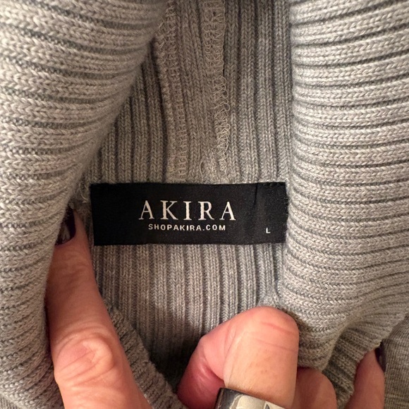 AKIRA Gray Top with Black Floral Detail - Picture 5 of 6